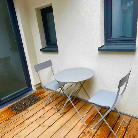 Royal Selys, City-center - Bike Parking And Outdoor Daire Liège