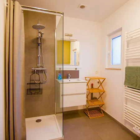 Apartment Royal Selys, City-center - Bike Parking And Outdoor *