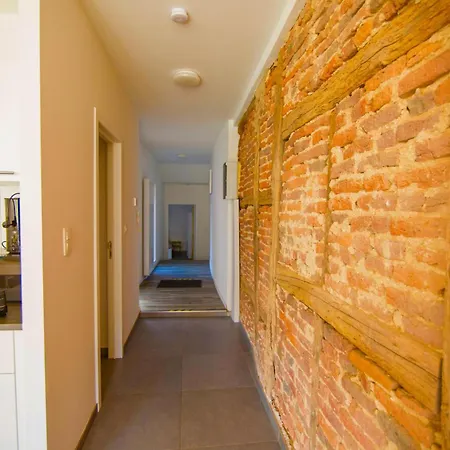 Appartement Royal Sélys, City-center - Bike Parking&outdoor