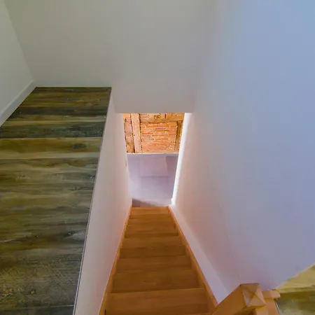 Royal Selys, City-center - Bike Parking And Outdoor Apartment *